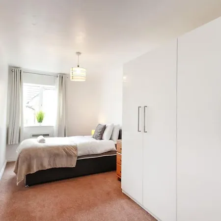 Apartamento Snowberry Close - Contractors Long By Shortstayuk