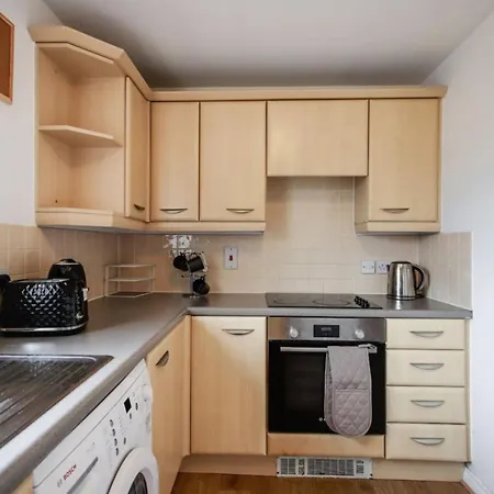 Apartamento Snowberry Close - Contractors Long By Shortstayuk *