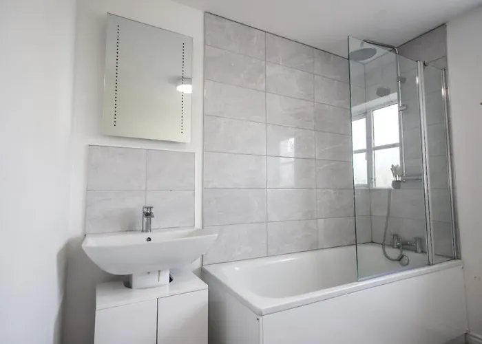 Apartment Snowberry Close - Contractors Long By Shortstayuk *