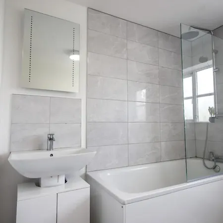 Apartmán Snowberry Close - Contractors Long By Shortstayuk *