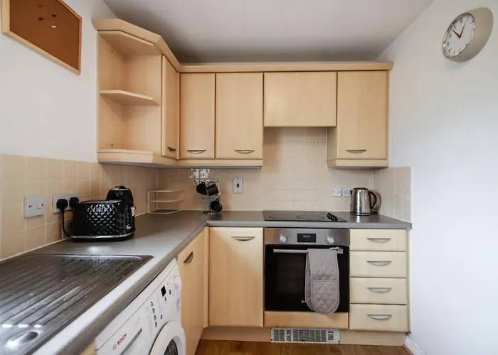 Apartment Snowberry Close - Contractors Long By Shortstayuk *